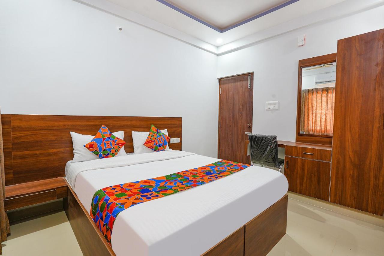 Fabhotel Whitefield Suites Bangalore Esterno foto